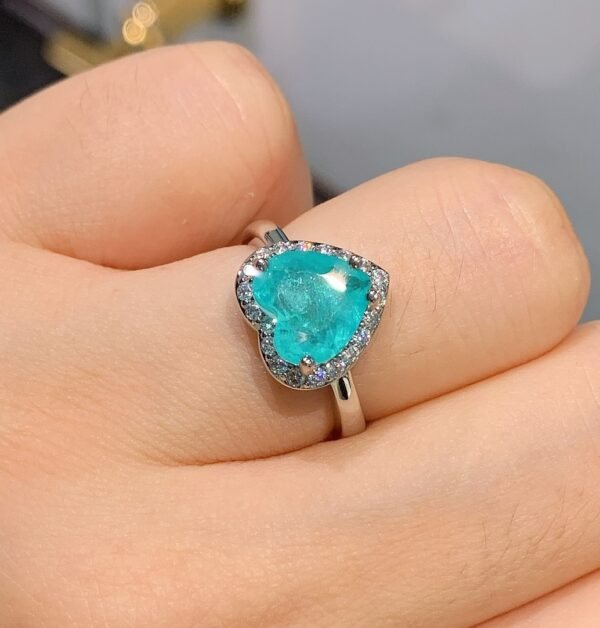 Qiselle Paraíba-Inspired Heart Ring  | Luxury Teal Heart Gemstone Ring for Women